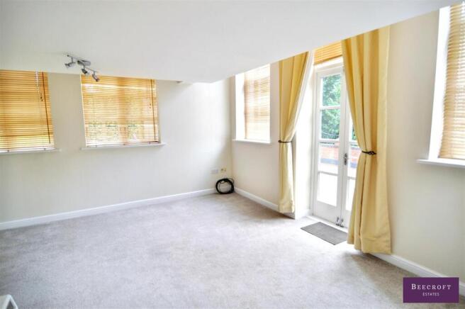 2 bed Apartment for sale Image 5