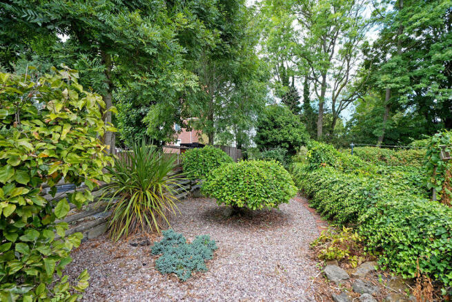 5 bed Terraced to rent Image 10