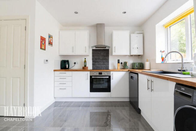 4 bed Town House for sale Image 4