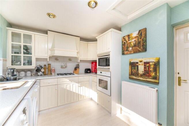 3 bed Semi-Detached for sale Image 9