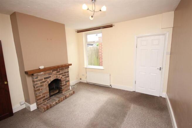 REAR RECEPTION ROOM