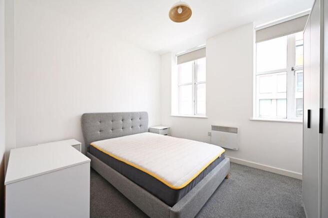 1 bed Apartment to rent Image 10