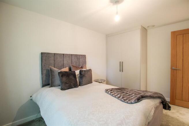 1 bed Flat to rent Image 8
