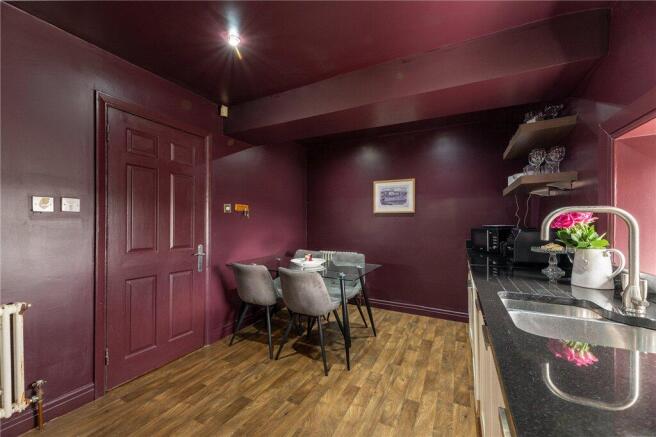 2 bed Apartment for sale Image 9