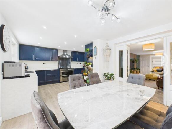 Kitchen Family Room (1).jpg