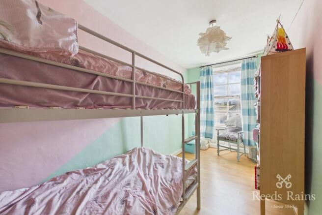 3 bed Terraced for sale Image 12