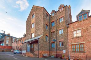 4, Mount Square, Whitby YO21 3HL