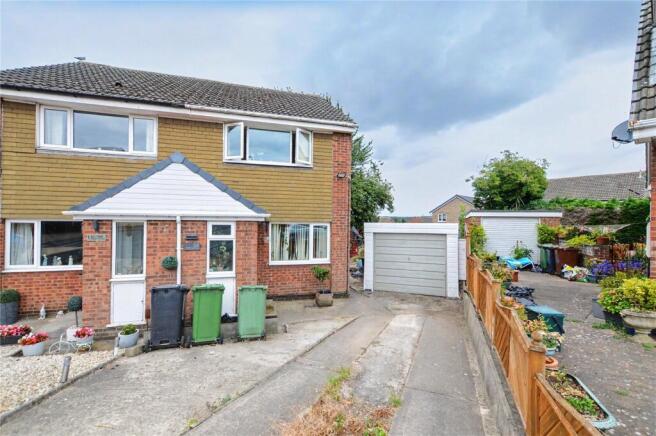 2 bed Semi-Detached for sale in rothwell