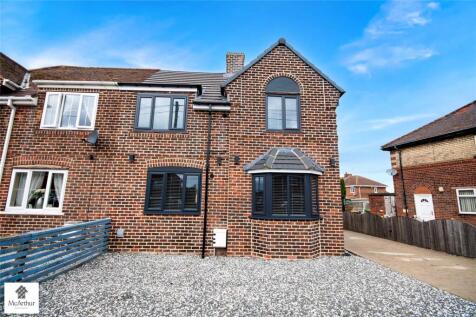 Droversdale Road, Harworth & Bircotes, Doncaster, South Yorkshire, DN11