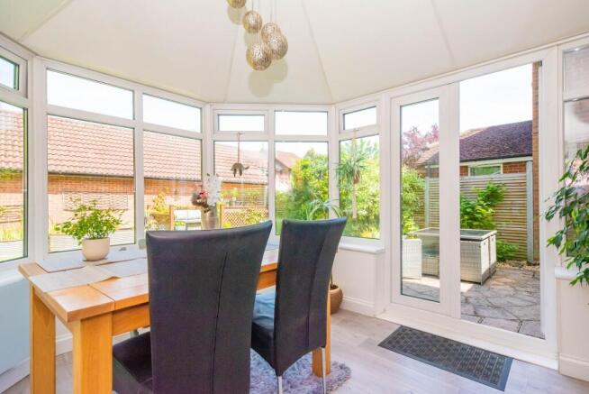 Baywood Close, Farnborough, GU14 photo 4