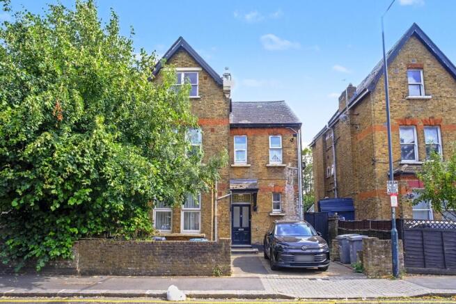 37c Craven Park, Harlesden, London, NW10 8ST