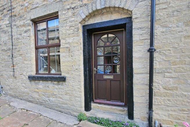 2 bed Terraced for sale Image 9