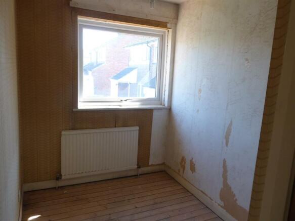 127 CHANTRY ROAD - BED 3.JPG