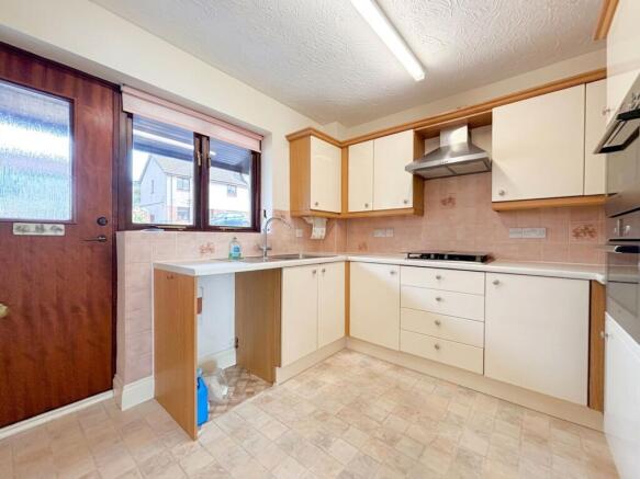 Courville Close, Alveston, BS35 photo 4