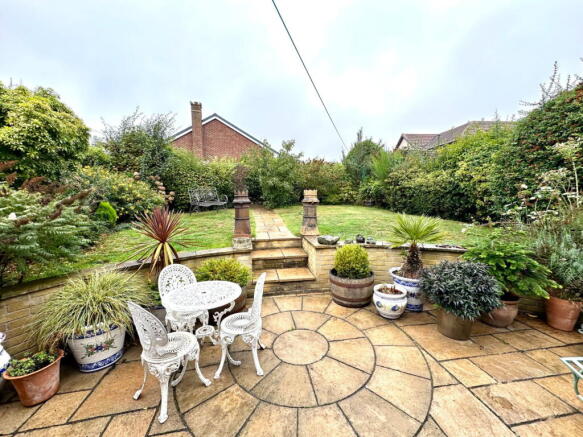 2 bed Detached Bungalow for sale Image 4