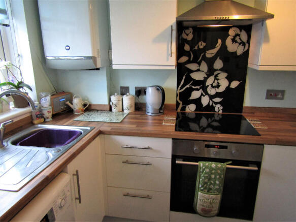 Photo 8