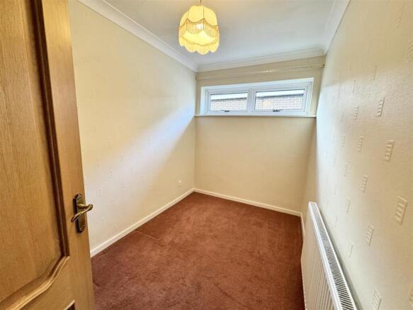 3 bed Detached Bungalow for sale Image 8