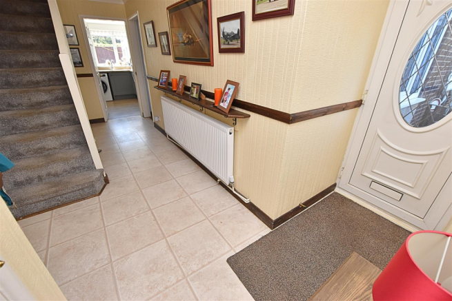 Hawerby Road, Laceby, Grimsby photo 5