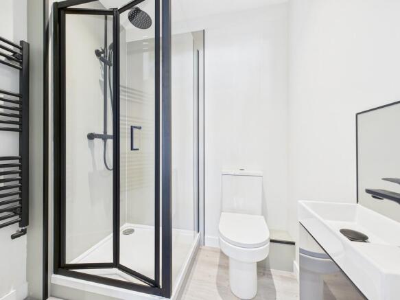 Room 3 ensuite