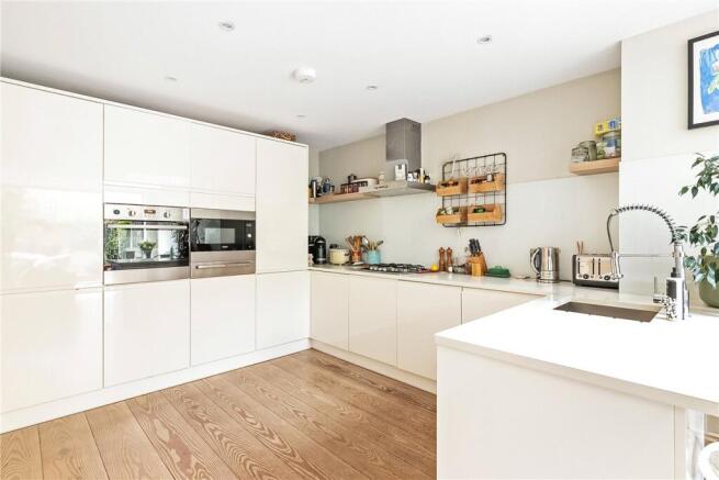 Trinity Road, London, SW17 photo 3