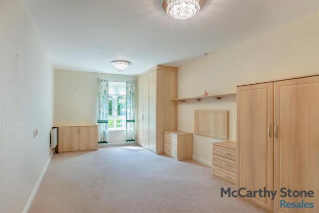 2 bed Apartment for sale Image 12