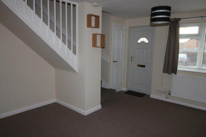 LOUNGE 2.JPG