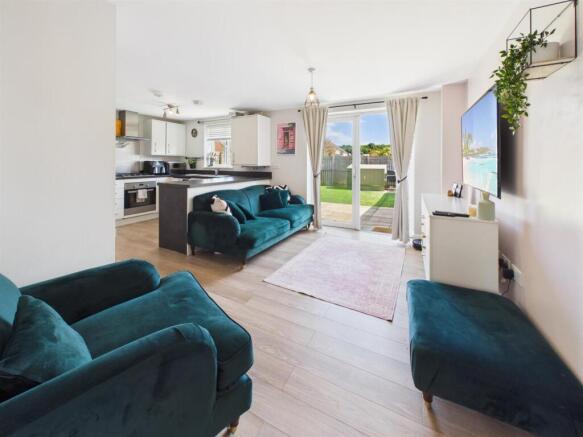 Open Plan Living Room and Kitchen