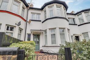 21, Fairmead Avenue, Westcliff-on-sea SS0 9RY