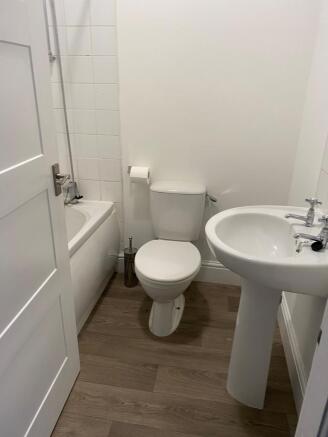 2 bed Terraced to rent Image 11