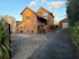 Hazelwood, Leigh Sinton Road, Malvern WR14 1LF