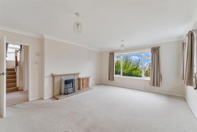 Living Room 1.JPG