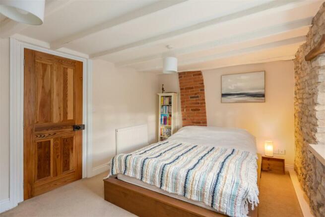 Blacksmiths House Bedroom 4-3.jpg