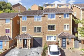 3, Peacock Rise, Walderslade, Chatham ME5 8RN