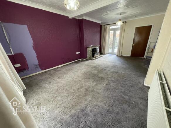 Living room c.JPG