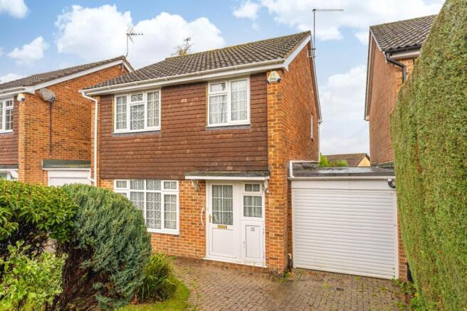 3-bed detached on Garden House Lane, East Grinstead, RH19, £450,000