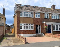 29, Glenton Close, Romford RM1 4AN