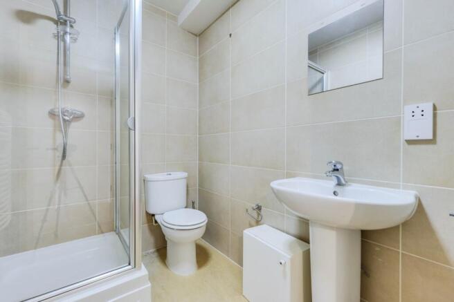 2 bed Flat for sale Image 9