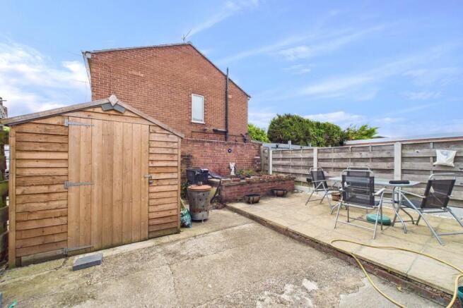 4 bed Semi-Detached for sale Image 8