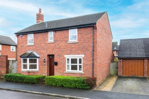 Pullman Close, Rushton