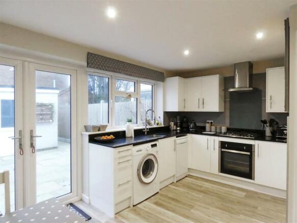 Kitchen/Dining Room