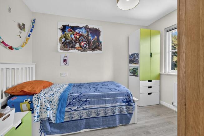 3 bed Semi-Detached for sale Image 11