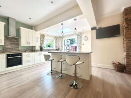 6, Foxyards Road, Tipton DY4 8BH