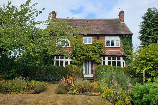 2 Main Road, Watnall, Nottingham, NG16 1HT