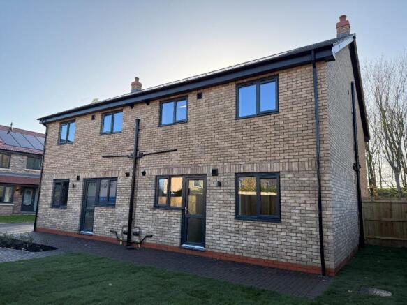 1 bed Ground Flat for sale Image 11