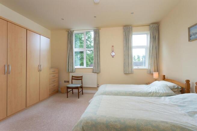 1 bed Apartment for sale Image 8