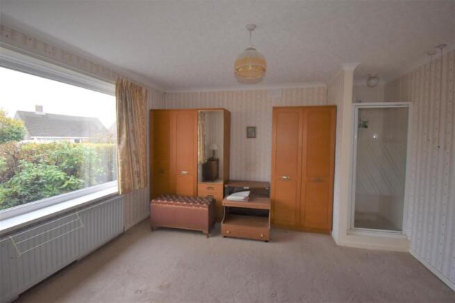 Bedroom 1 a.jpg