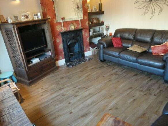 2nd Photo of Lounge