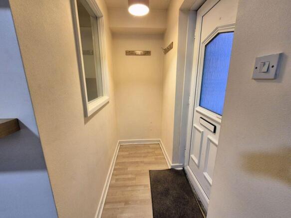 1 bed Flat for sale Image 4
