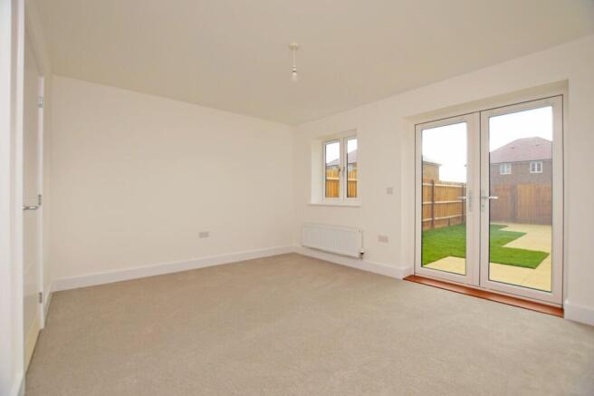 2 bedroom house to r