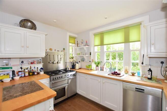 Kitchen/ Breakfast Room